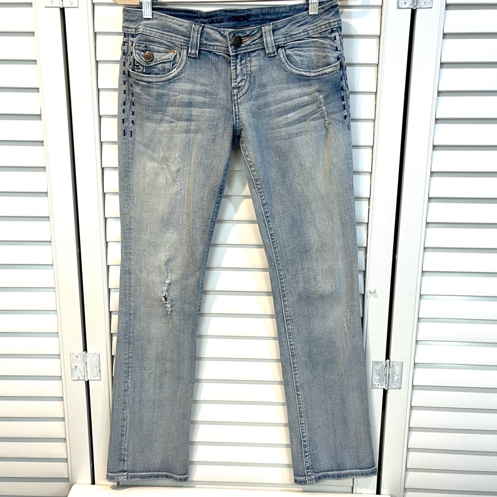 Mek Voyage Caledonia straight light wash jeans by Miss Me, size 28